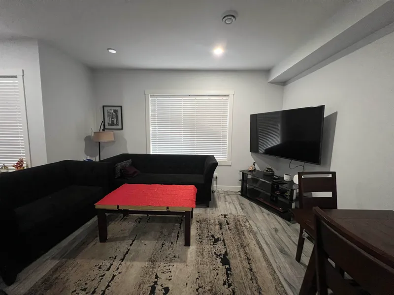 47 5867 129 STREET - photo 4 of 11