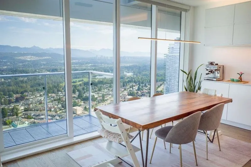 3607 6000 MCKAY AVENUE - photo 1 of 22