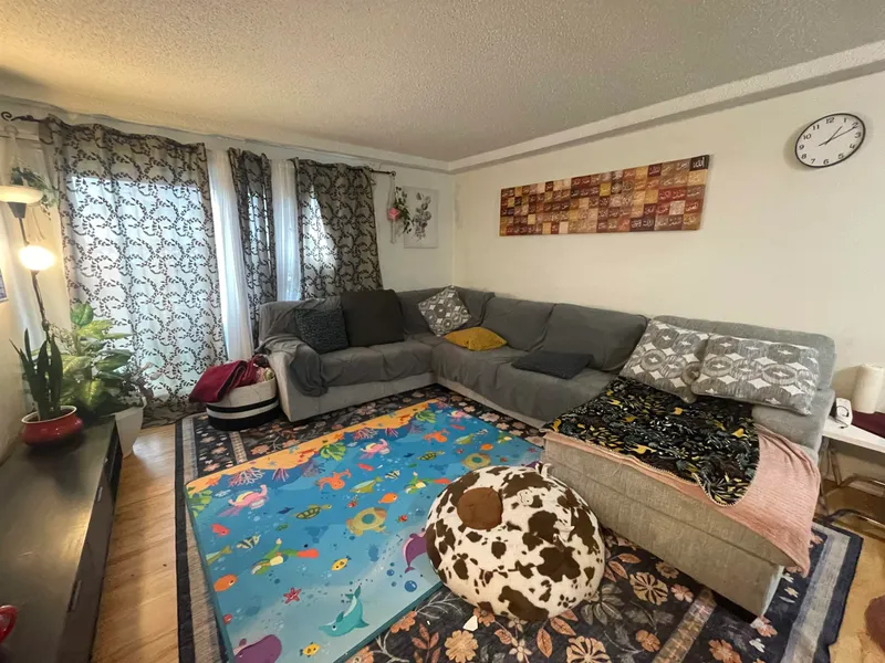 110 7180 LINDSAY ROAD - photo 4 of 5