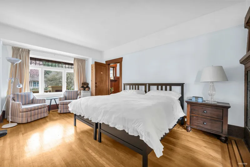 6519 CYPRESS STREET - photo 4 of 18