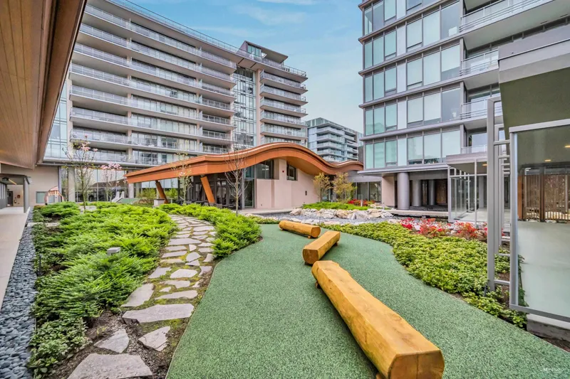 403 6699 RIVER ROAD - photo 1 of 25