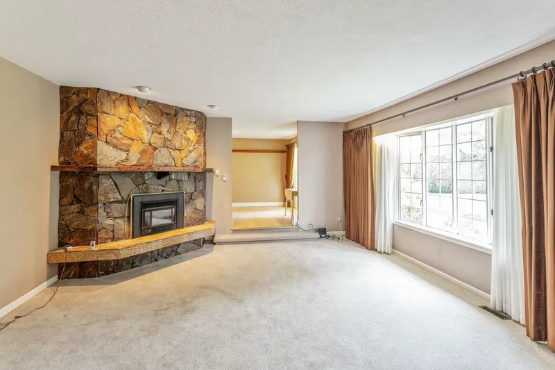 7081 197B STREET - photo 2 of 25