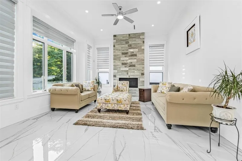 5538 184 STREET - photo 4 of 25