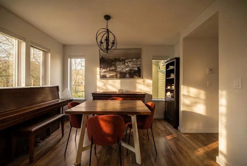 74 202 LAVAL STREET - photo 3 of 21