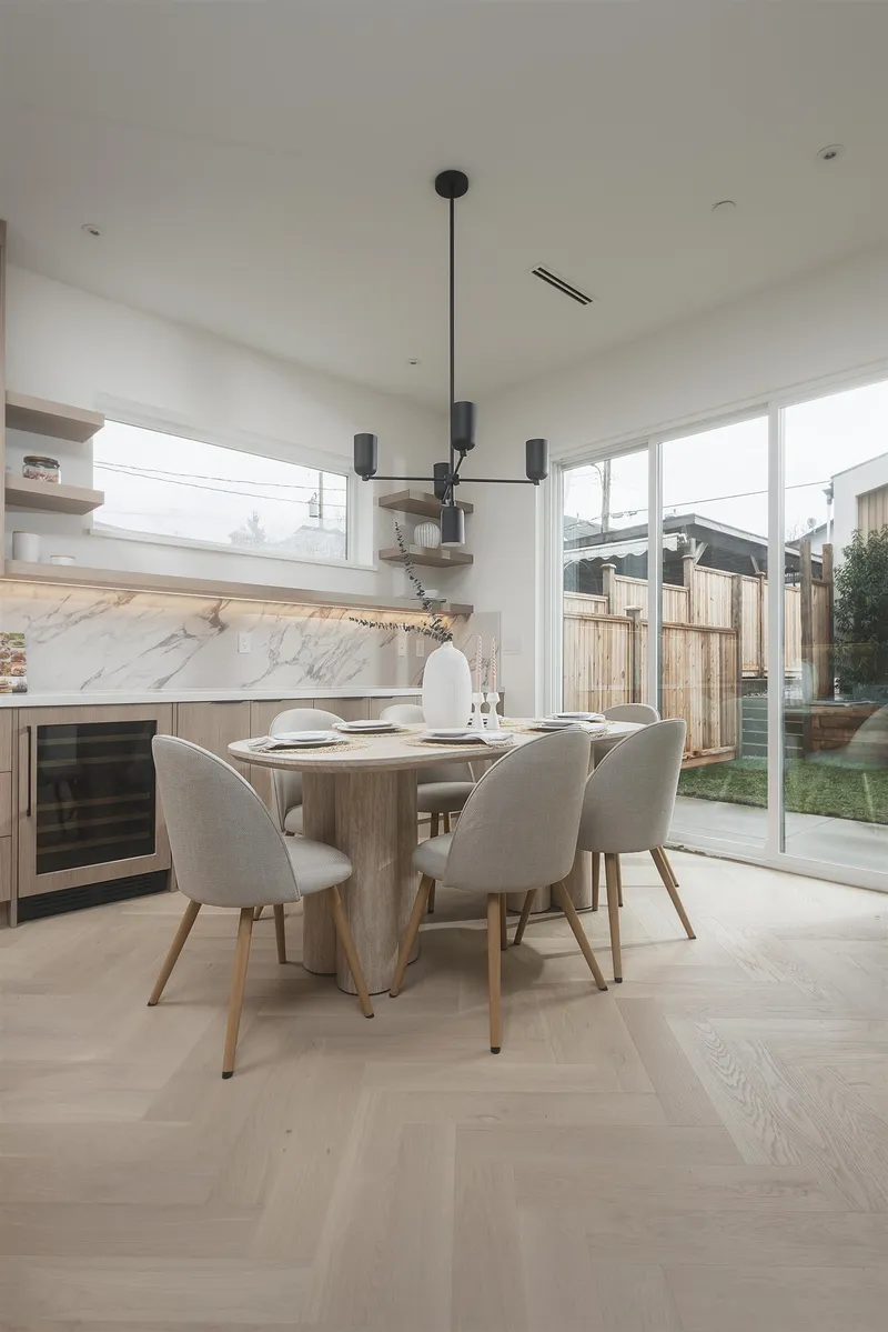 2 2130 E 2ND AVENUE - photo 4 of 15