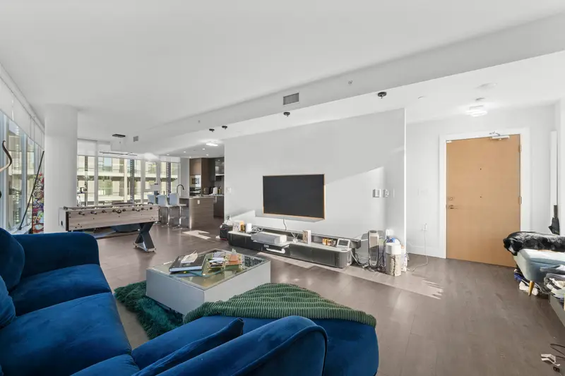 609 3438 SAWMILL CRESCENT - photo 2 of 25