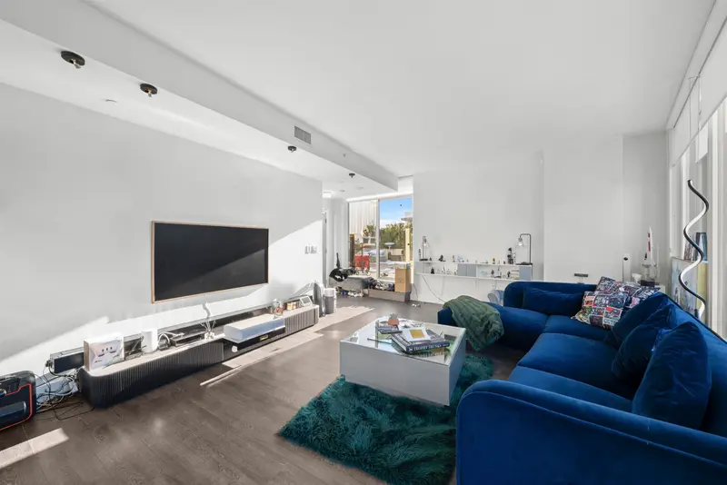 609 3438 SAWMILL CRESCENT - photo 4 of 25