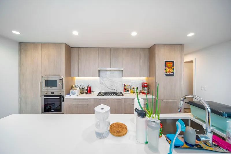 1601 6398 SILVER STREET - photo 2 of 25