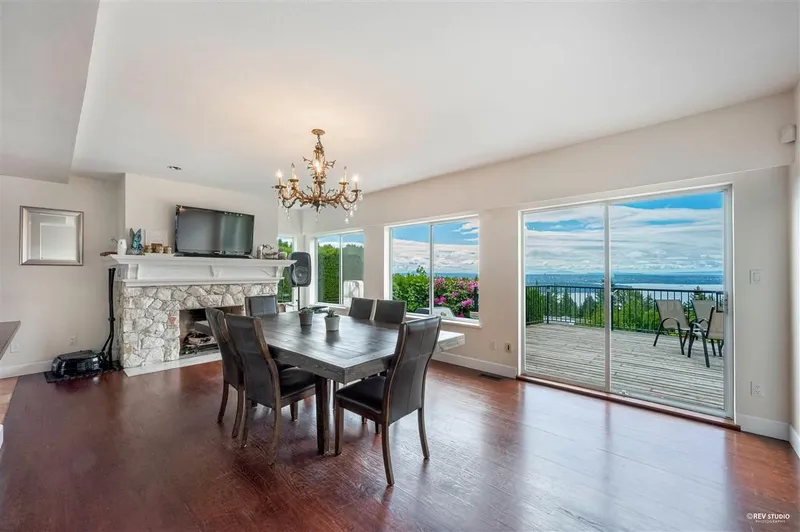 2585 WESTHILL WAY - photo 3 of 14