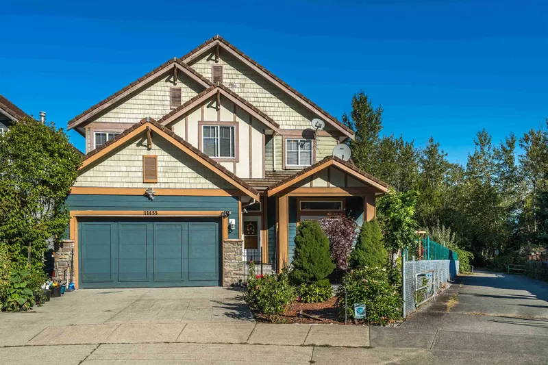 11455 154A STREET - photo 1 of 25