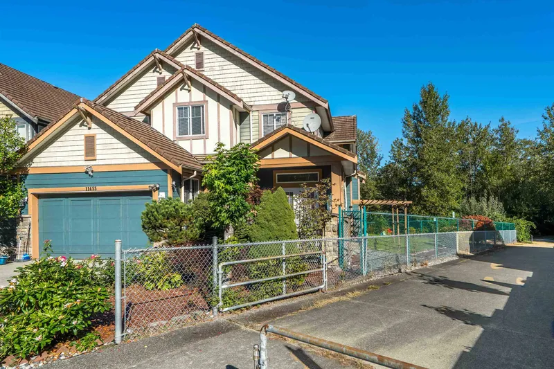 11455 154A STREET - photo 3 of 25