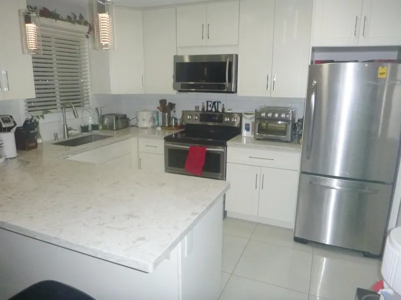 11171 STEVESTON HIGHWAY - photo 3 of 12