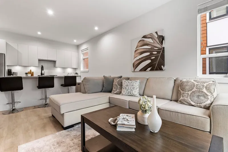 79 16433 19 AVENUE - photo 4 of 25