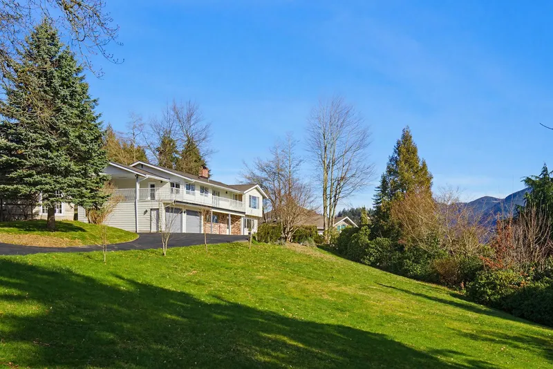 34639 DUNN STREET - photo 1 of 25