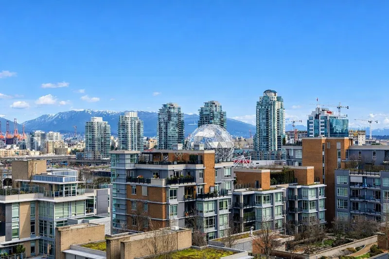 1102 181 W 1ST AVENUE - photo 2 of 7