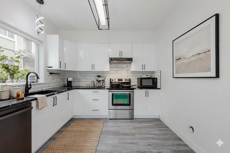 7 621 LANGSIDE AVENUE - photo 4 of 19