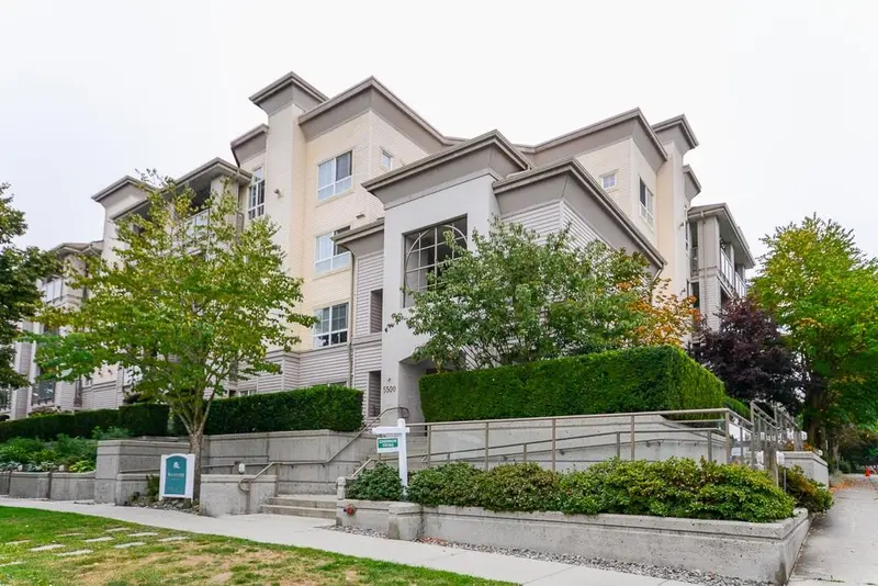 424 5500 ANDREWS ROAD - photo 1 of 25