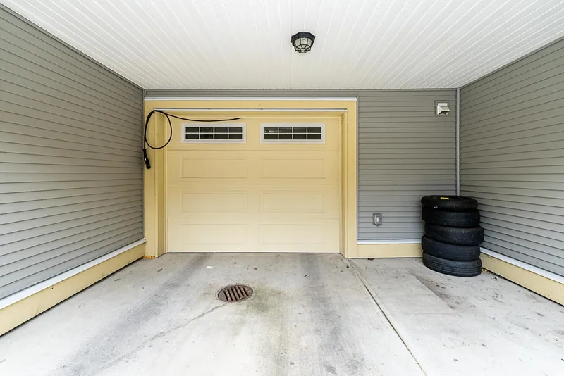 54 13886 62 AVENUE - photo 3 of 25