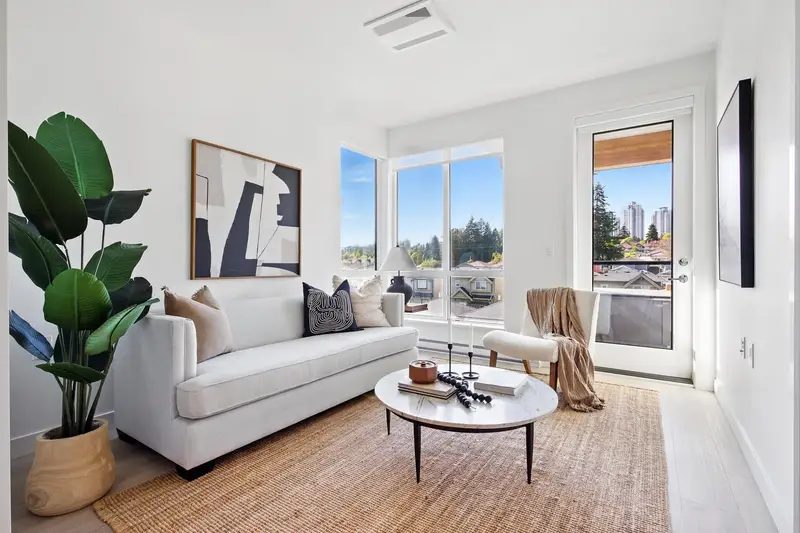 321 7599 15TH STREET - photo 2 of 25