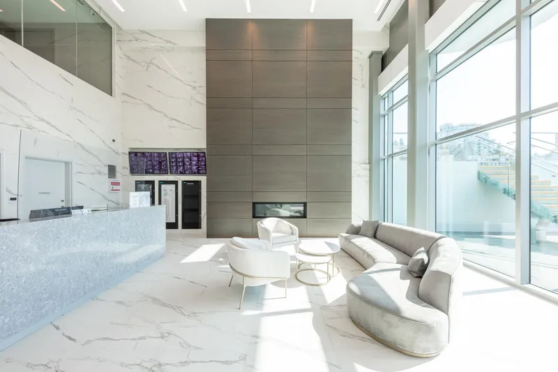 1501 1500 MARTIN STREET - photo 2 of 25