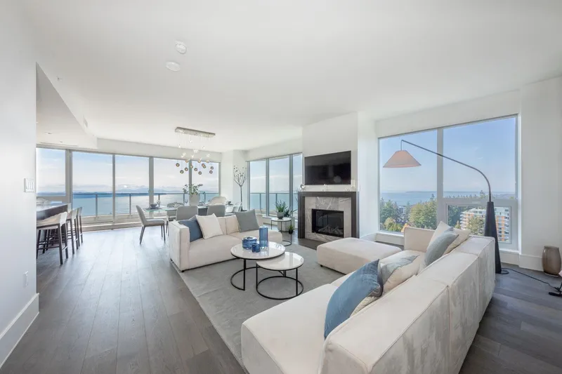 1501 1500 MARTIN STREET - photo 4 of 25