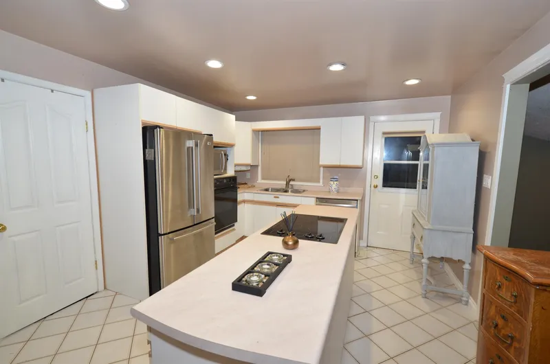 23389 TAMARACK LANE - photo 2 of 21