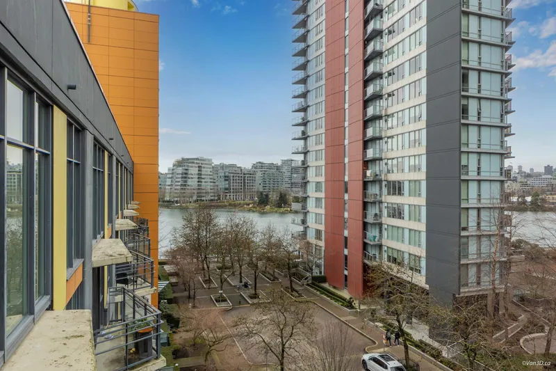 703 33 SMITHE STREET - photo 3 of 23