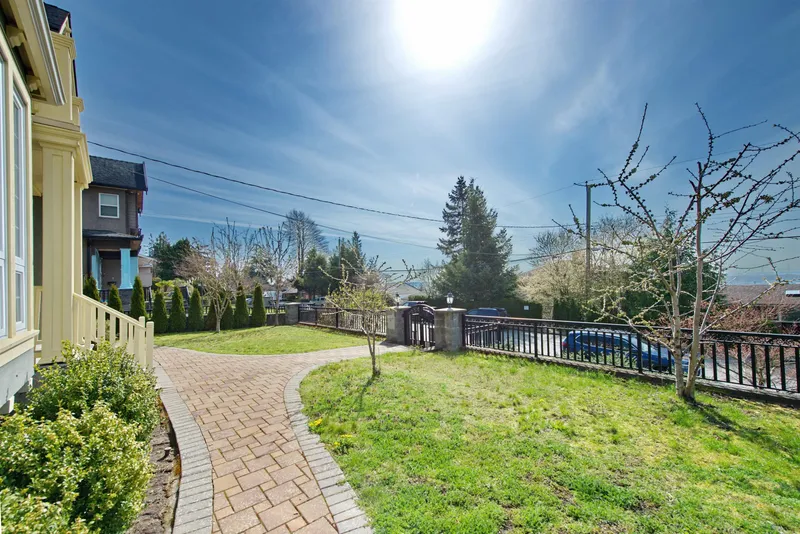 5399 CARSON STREET - photo 4 of 25