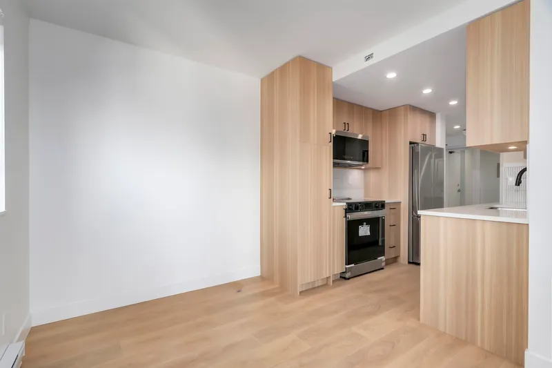 1206 110 W 4TH STREET - photo 4 of 25