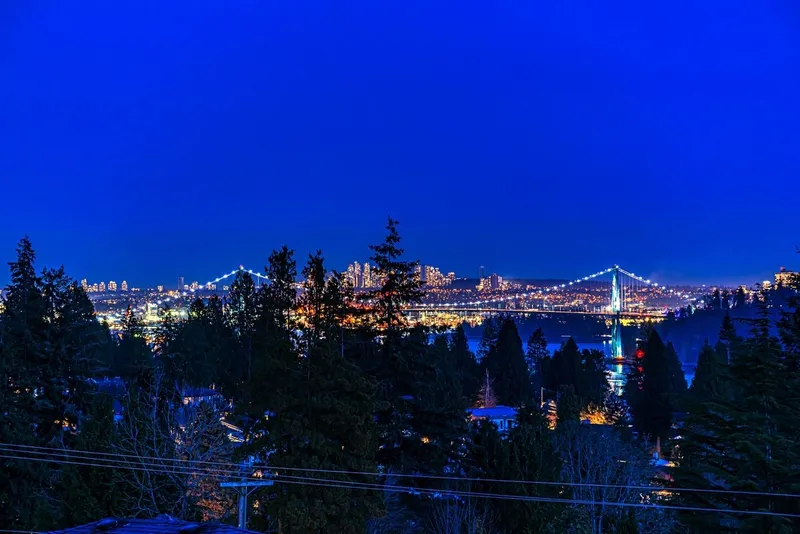 2272 NELSON AVENUE - photo 2 of 25