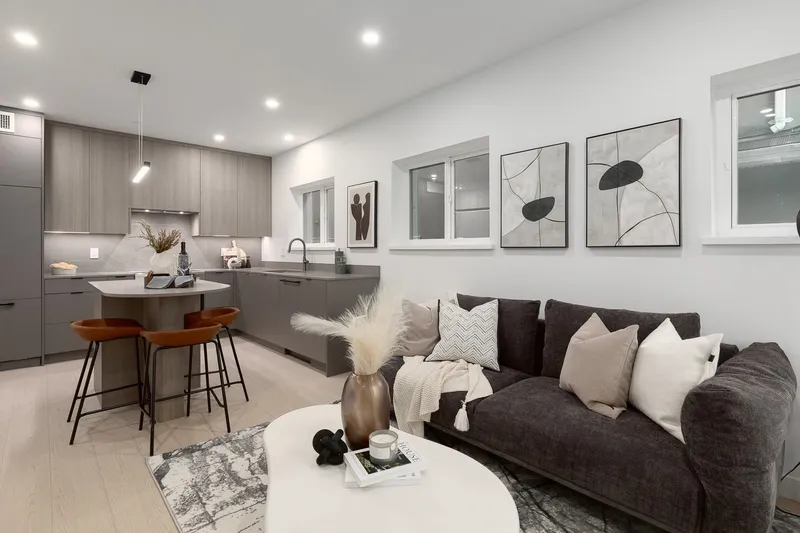 201 2329 E 34TH AVENUE - photo 1 of 22