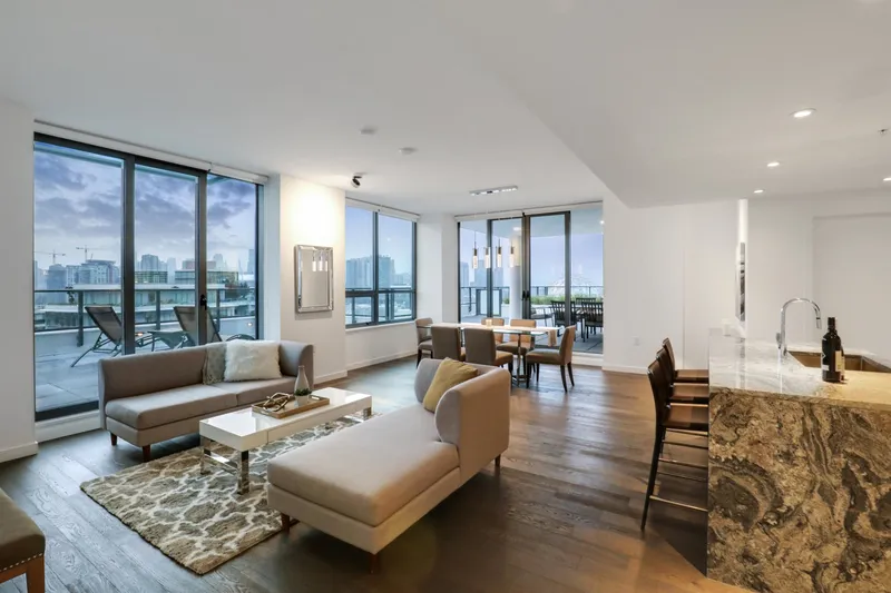 1302 1688 PULLMAN PORTER STREET - photo 4 of 25