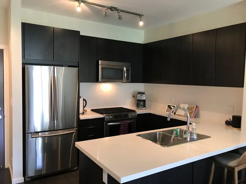 213 3107 WINDSOR GATE - photo 3 of 25