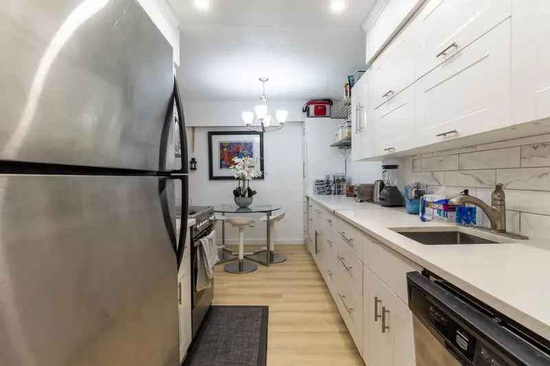 106 7428 19TH AVENUE - photo 3 of 17