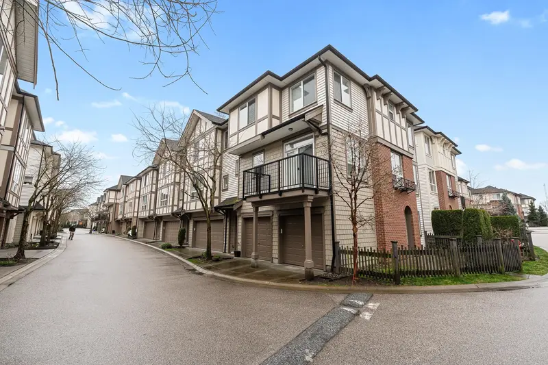 71 7848 209 STREET - photo 2 of 25