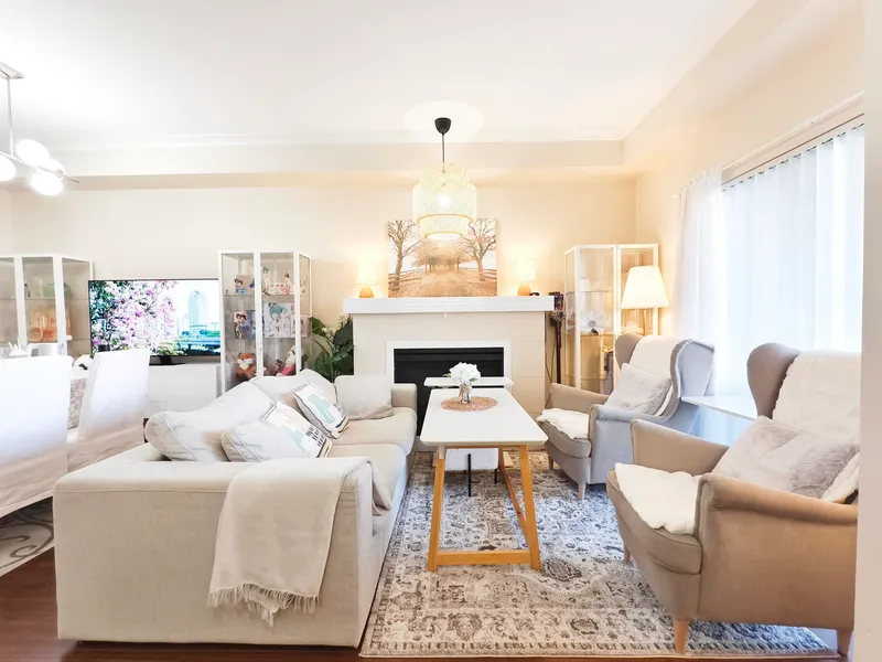 58 7388 MACPHERSON AVENUE - photo 1 of 25