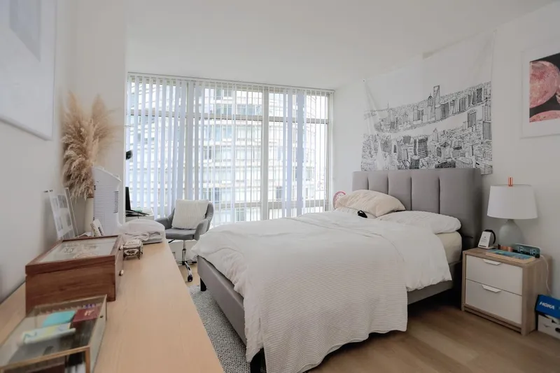 1301 1288 ALBERNI STREET - photo 3 of 17