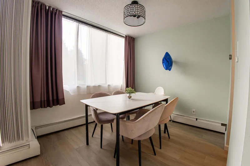 204 4200 MAYBERRY STREET - photo 3 of 25