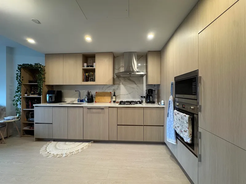 1410 13768 100 AVENUE - photo 3 of 17