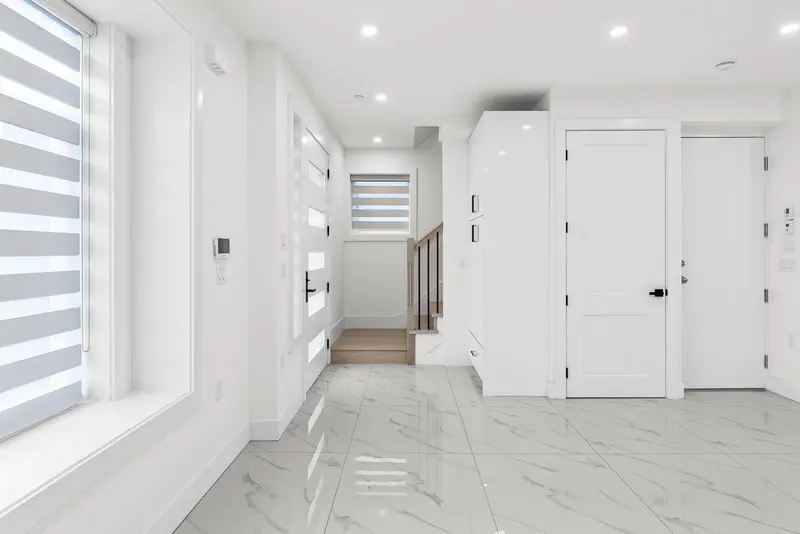 333 E 64TH AVENUE - photo 4 of 25