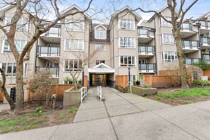 308 1823 E GEORGIA STREET - photo 2 of 25