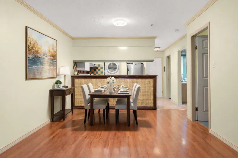 308 1823 E GEORGIA STREET - photo 4 of 25