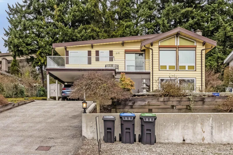 935 LONDON PLACE - photo 4 of 25