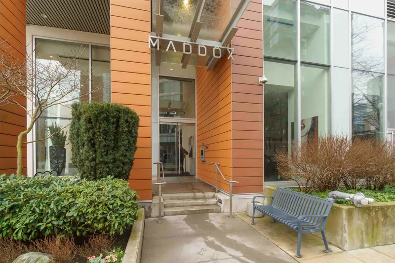 2307 1351 CONTINENTAL STREET - photo 4 of 25