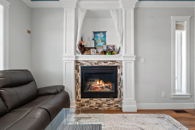 33008 EGGLESTONE AVENUE - photo 4 of 25