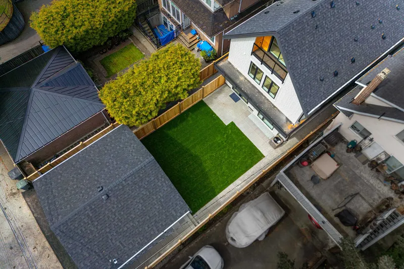 968 W 17TH AVENUE - photo 2 of 25