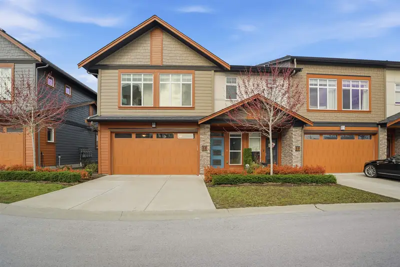 58 17033 FRASER HIGHWAY - photo 1 of 25