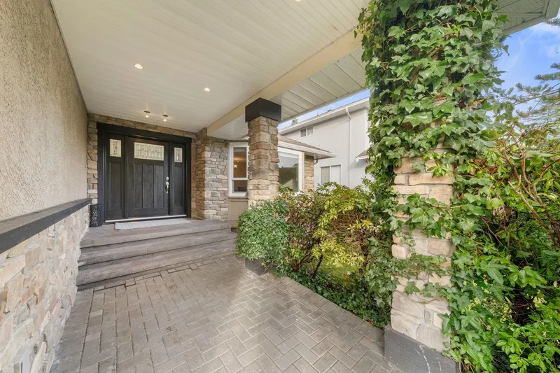 2733 TEMPE GLEN DRIVE - photo 3 of 25