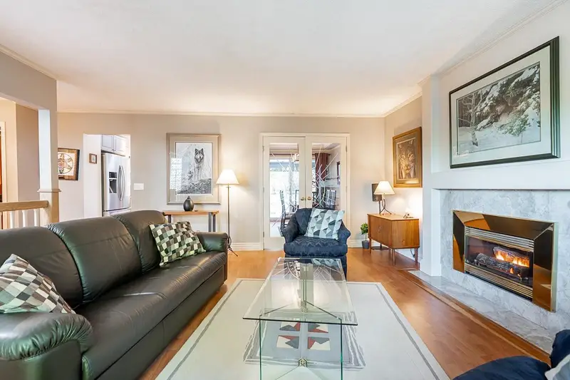 11426 144A STREET - photo 4 of 25