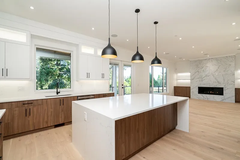 1232 PARKER STREET - photo 4 of 25